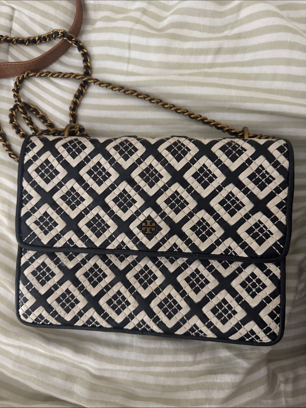 Tory Burch Black and Cream Woven-Pattern Chain Crossbody
